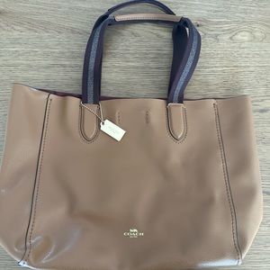 Coach derby tote